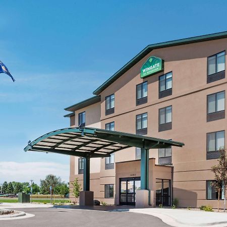 Wingate By Wyndham Sidney Hotel Exterior photo